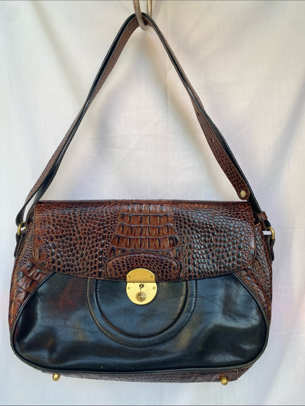Brahmin Brown Croc-Texture and Black Leather Shoulder Bag with Gold Hardware